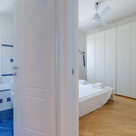 Appartamento Moderno Quadrilocale, Ultimo Piano Firenze