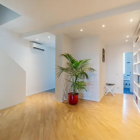 Moderno Quadrilocale, Ultimo Piano Apartment Florence
